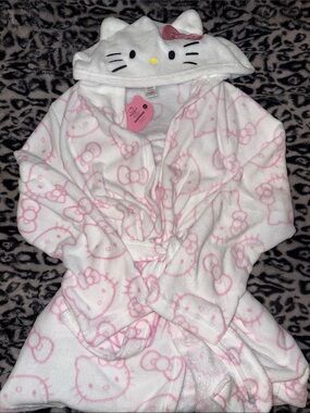 Hello Kitty Robe